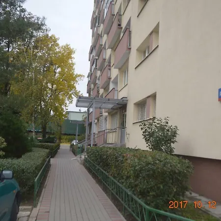 Aleja Stanow Zjednoczonych Apartment